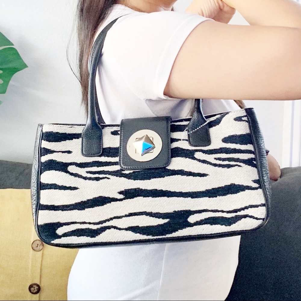 NWT Kate Spade Kariba Maddox black off white bag.